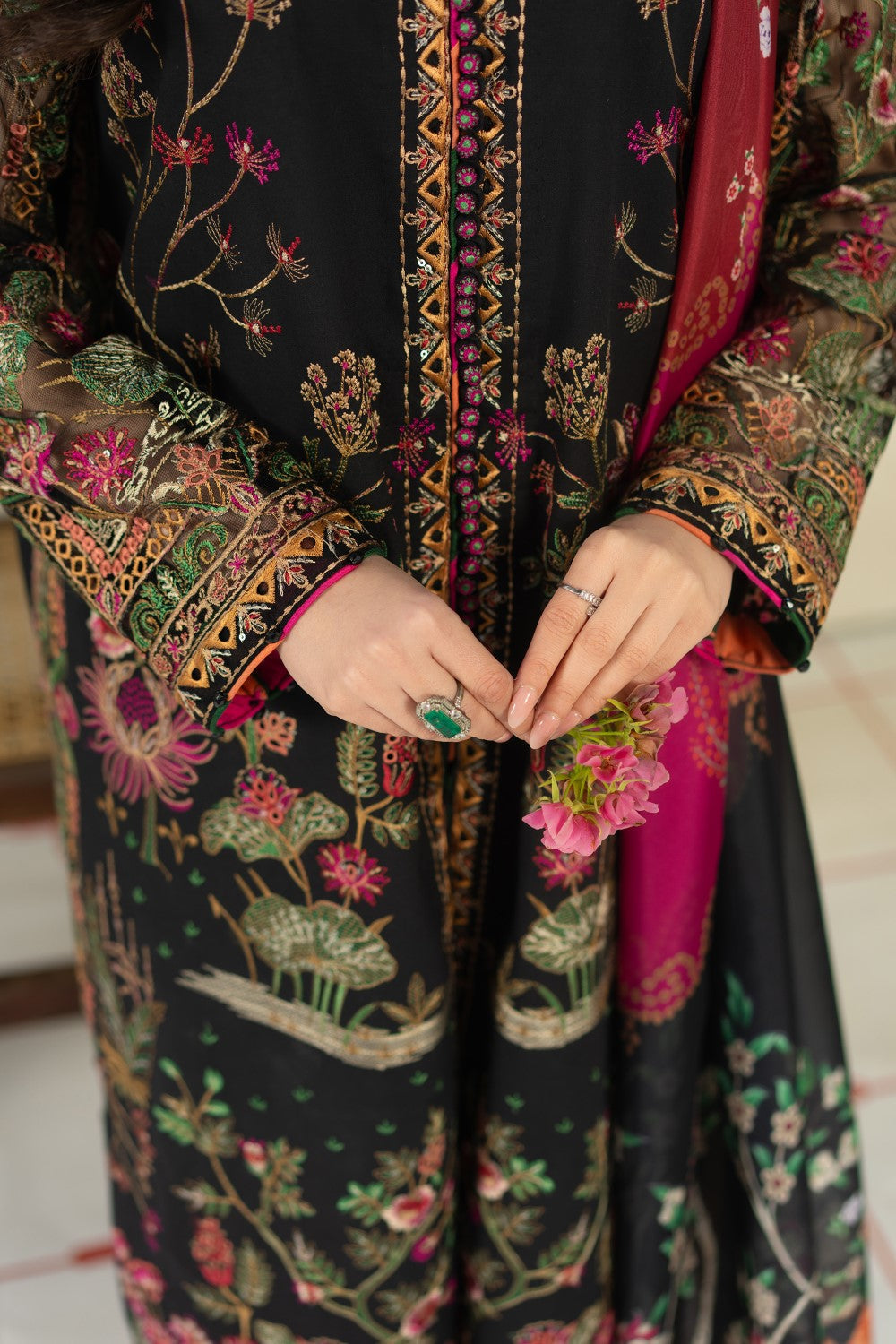 Premium 3 Piece Lawn Embroidered With Digital Printed Jauqard Dupatta- 5215 FS