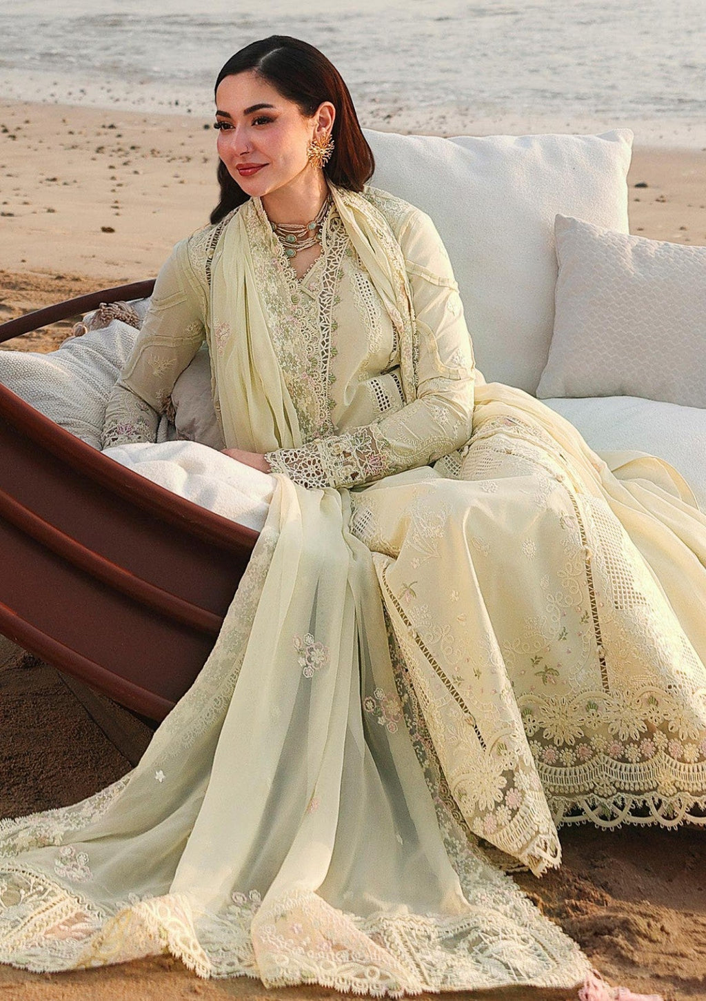 Qalamkar Premium 3 Piece Lawn Embroidered Shirt with Organza Embroidered Dupatta - 5213 FS