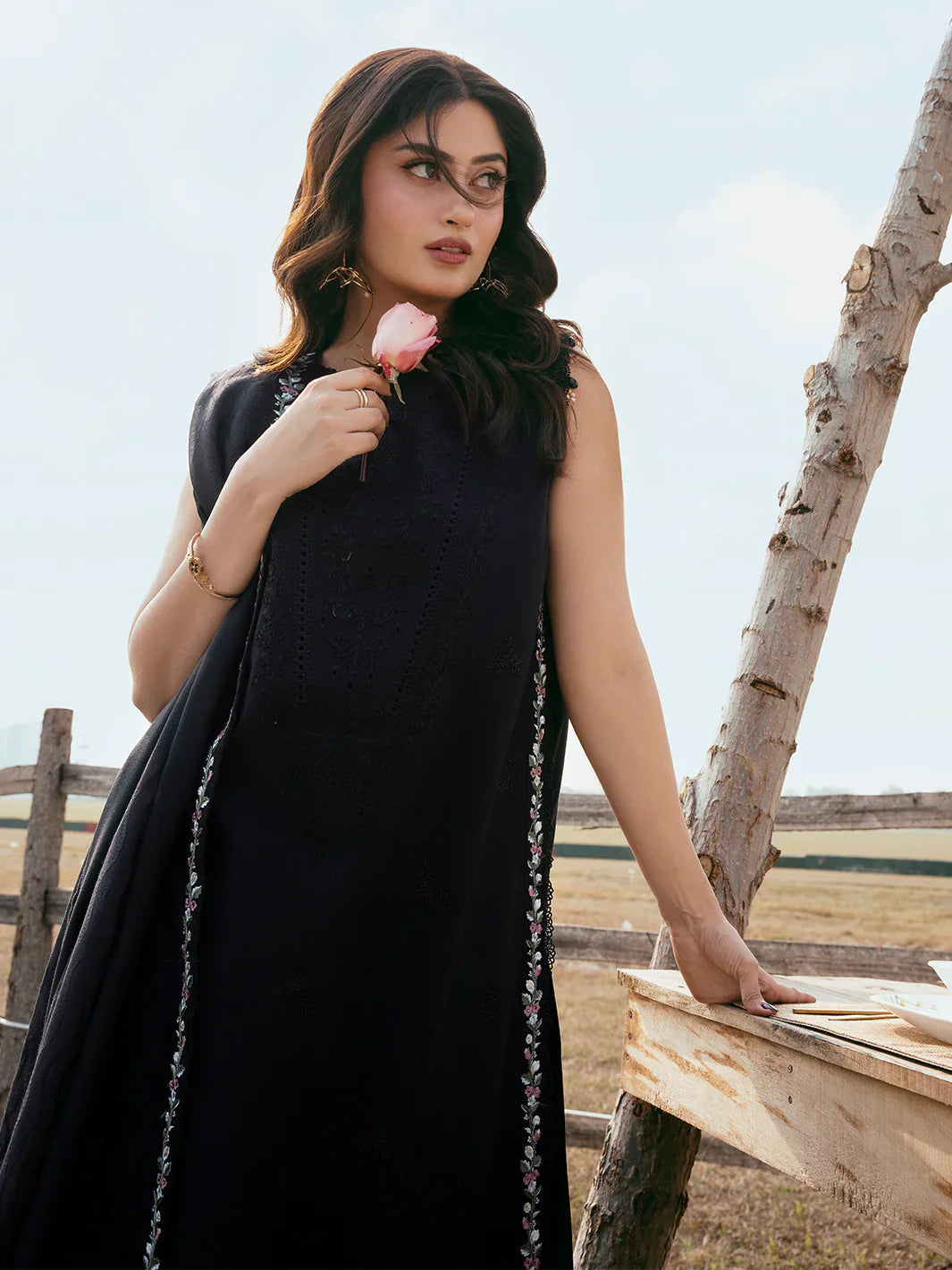Izel Premium 3 Piece Lawn Chikankari Embroidered With Khadi Net Embroidered Dupatta-5280 FS