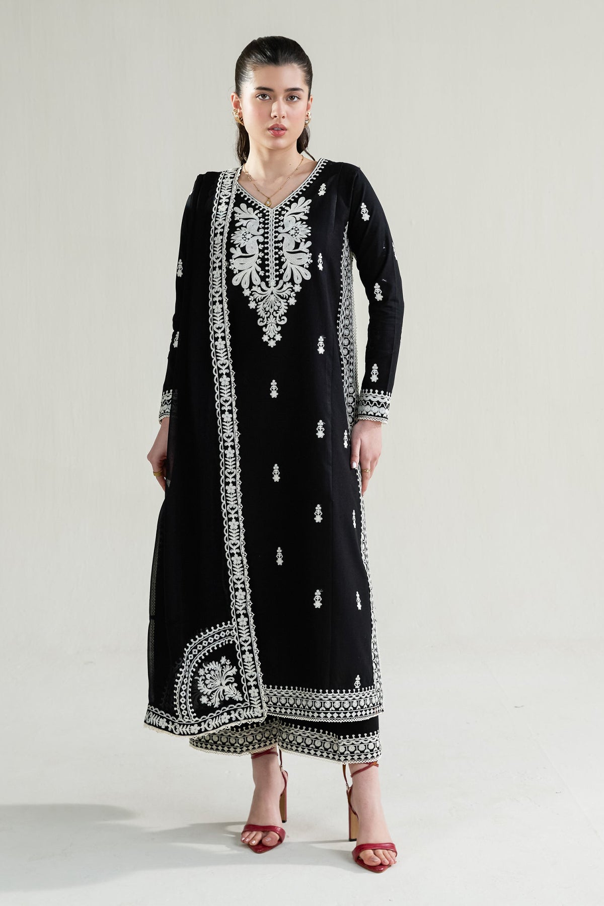 ZAIB-Premium 3 Piece Lawn EMBROIDERED SHIRT WITH KHADDI NET EMBROIDERED DUPATTA AND TROUSER-BIC-4778